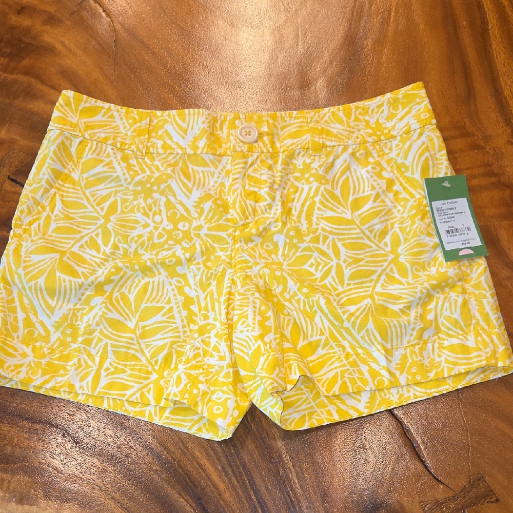 Lilly Pulitzer Yellow Leaf Print Women's Shorts